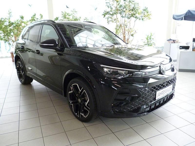 Gebraucht VW Tiguan Style 193 PS (141 kW) 2025 Schwarz SUV