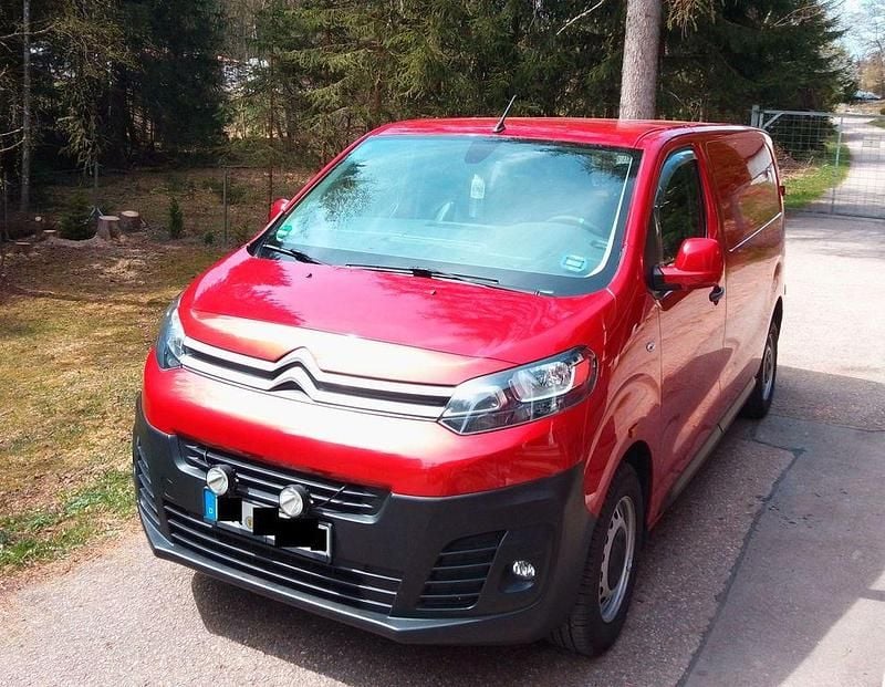 Used Citroën Jumpy 122 HP (89 kW) 2018 Orange Minivan