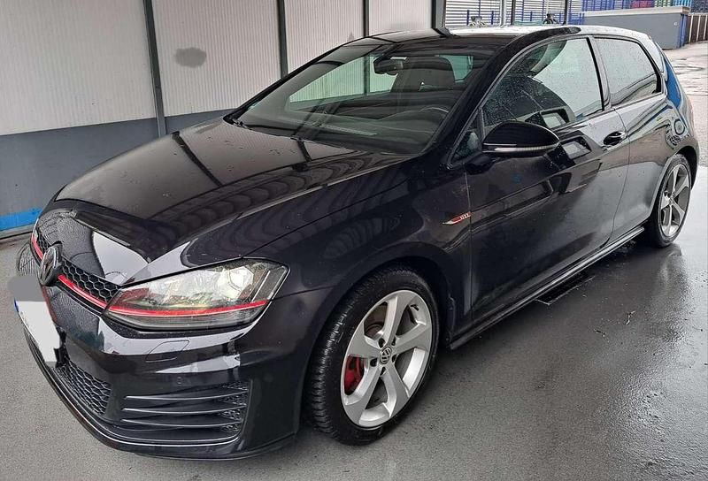 Gebraucht VW Golf VII GTI 220 PS (161 kW) 2016 Schwarz Limousine