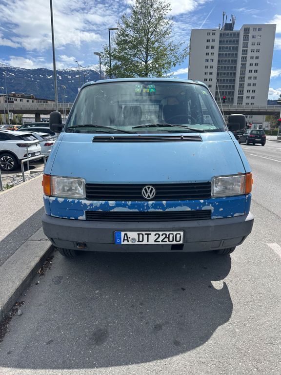 Blau Gebraucht 1995 VW T4 Basis Van | 3.000 € - Bild 1/4