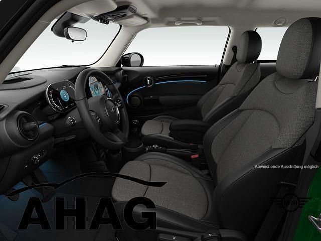 Gebraucht Mini Cooper Classic 136 PS (100 kW) 2021 Schwarz Kleinwagen