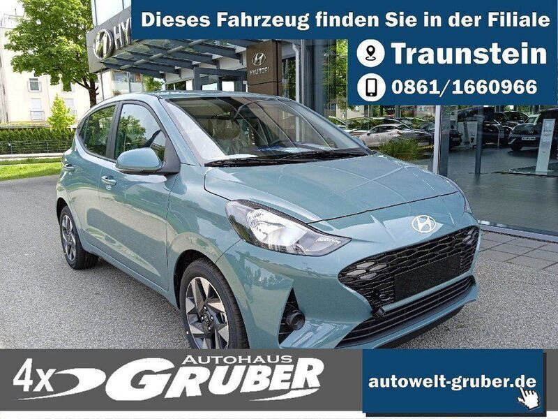Grün Neu 2025 Hyundai i10 Trend Kleinwagen | 18.699 € (Fairer Preis) - Bild 1/4