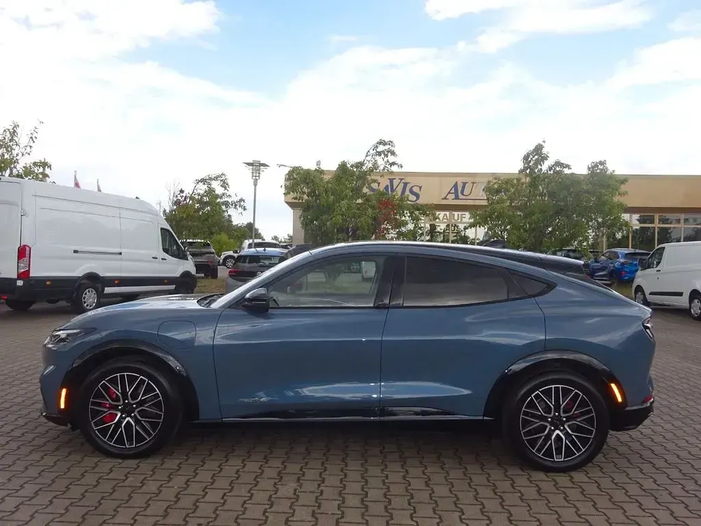 Gebraucht Ford Mustang Mach-E Premium 258 kW (351 PS) 2026 Blau SUV