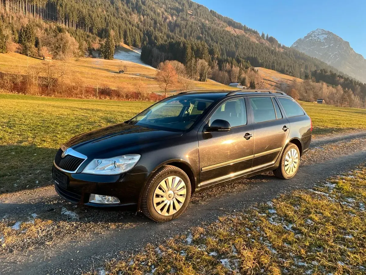 Gebraucht Skoda Octavia 140 PS (102 kW) 2013 Schwarz Kombi