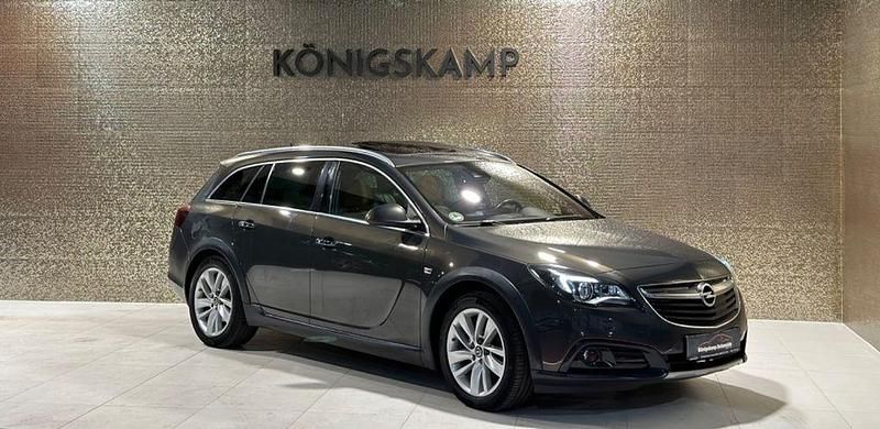 Grau Gebraucht 2015 Opel Insignia Country Tourer Basis Kombi | 10.990 € (Fairer Preis) - Bild 1/4