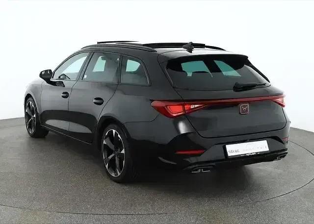 Second-hand Cupra Leon 150 CP (110 kW) 2024 Negru Break