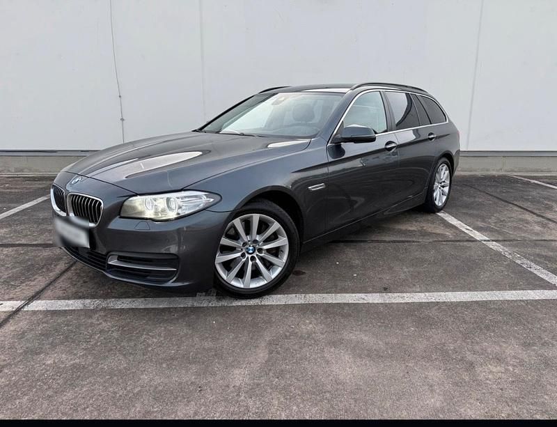 Gebraucht BMW 525 Performance 218 PS (160 kW) 2016 Grau Kombi