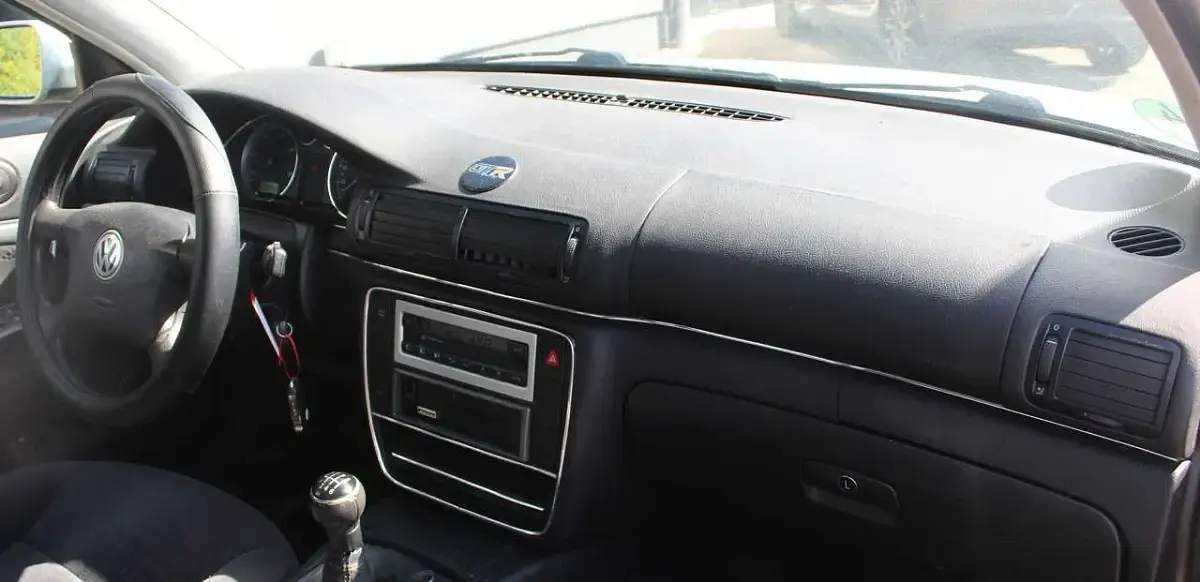 Gebraucht VW Passat Highline 131 PS (96 kW) 2001 Blau Kombi