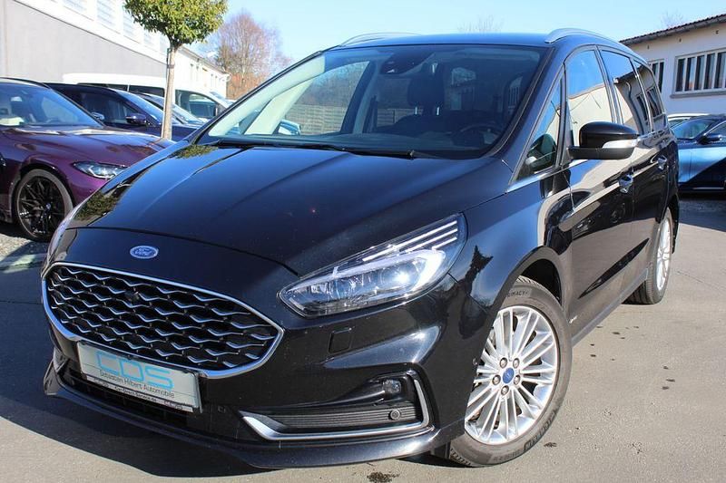 Obsidianschwarz metallic Gebraucht 2022 Ford Galaxy Titanium Van / Kleinbus | 28.980 € (Etwas zu teuer) - Bild 1/4