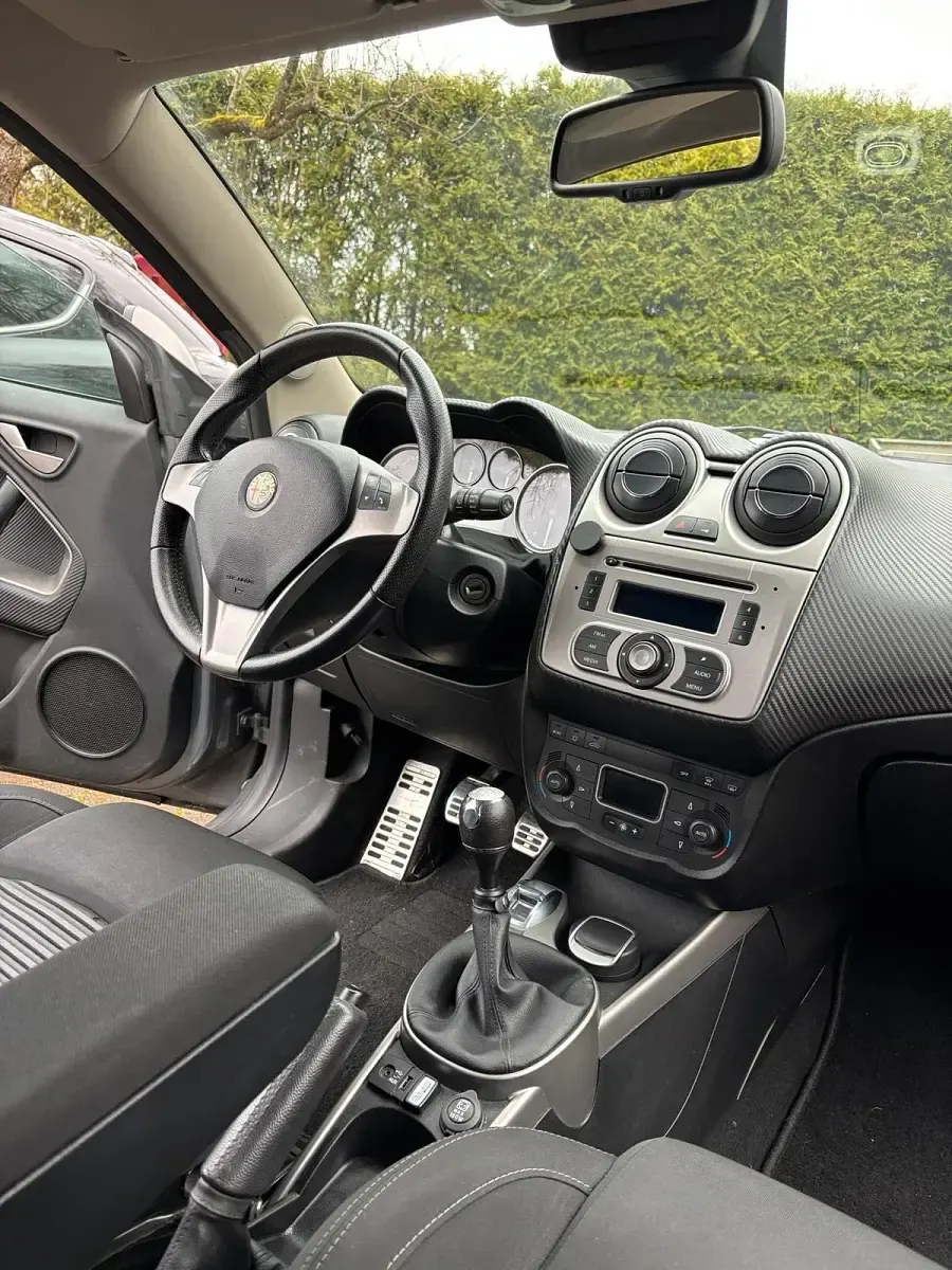 Gebraucht Alfa Romeo MiTo 135 PS (99 kW) 2012 Grau Kleinwagen
