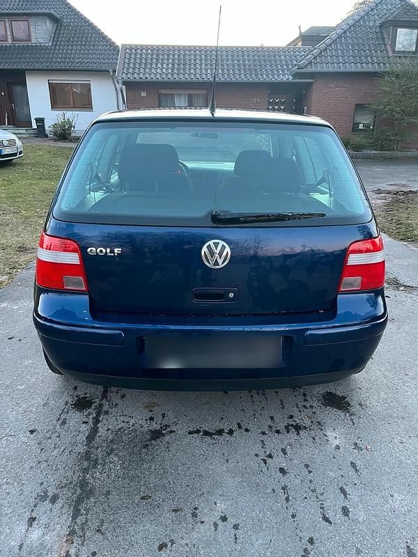 Gebraucht VW Golf IV 75 PS (55 kW) 2003 Blau