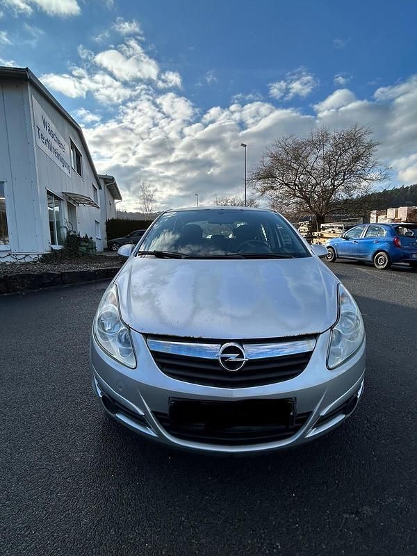 Gebraucht Opel Corsa 80 PS (58 kW) 2008 Silber Coupé