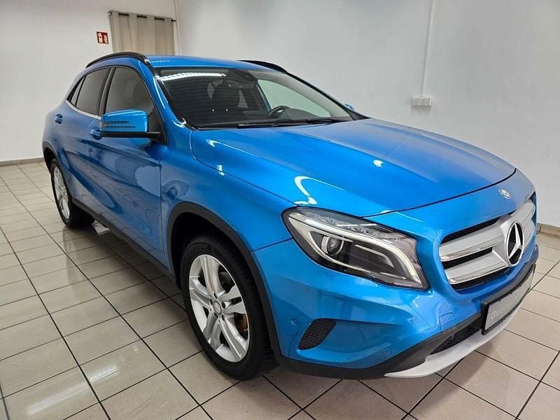 Gebraucht Mercedes GLA180 122 PS (89 kW) 2016 Suedseeblau SUV