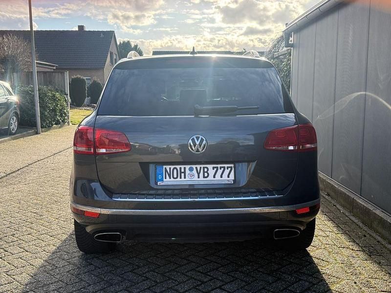 Gebraucht VW Touareg R-line 340 PS (250 kW) 2014 Grau SUV