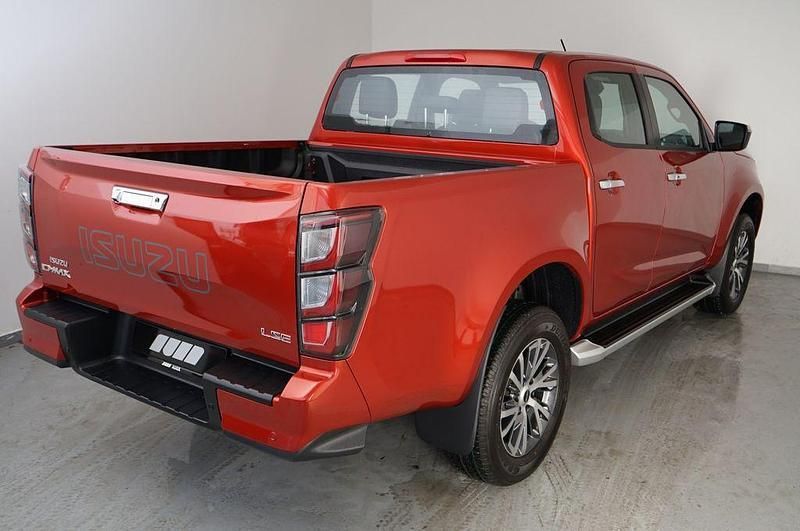 Neu Isuzu D-Max 163 PS (119 kW) 2025 Orange Pickup