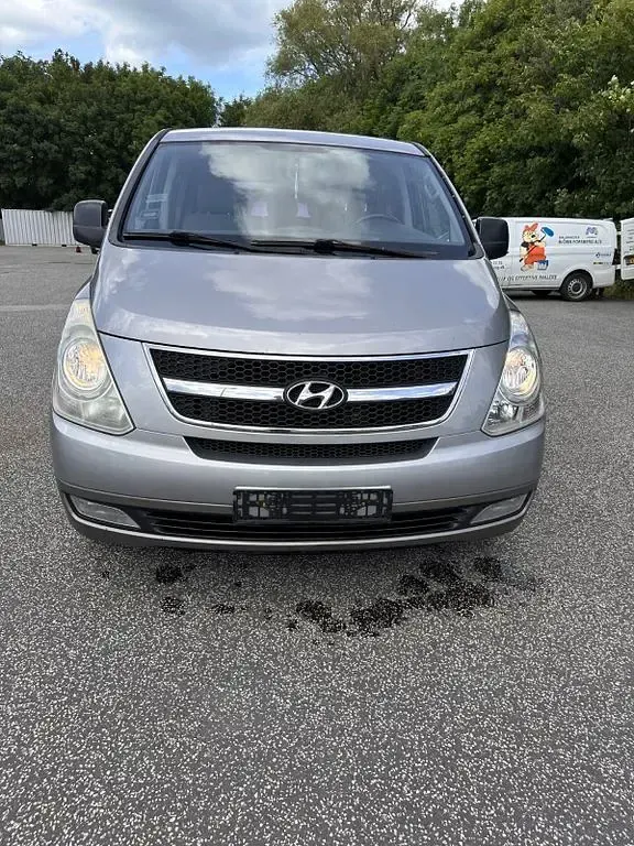 Gebraucht Hyundai H-1 2011 Van / Kleinbus