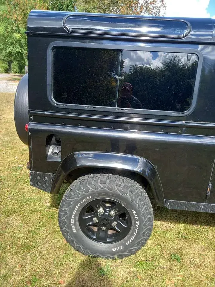 Gebraucht Land Rover Defender SE 122 PS (89 kW) 2006 Schwarz Kombi