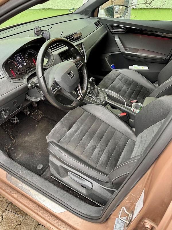 Gebraucht Seat Ibiza XCELLENCE 90 PS (66 kW) 2018 Gold Limousine