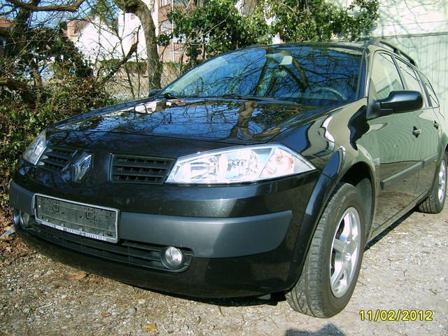 Schwarz metallic Gebraucht 2006 Renault Mégane GrandTour Kombi | 5.150 € - Bild 1/4