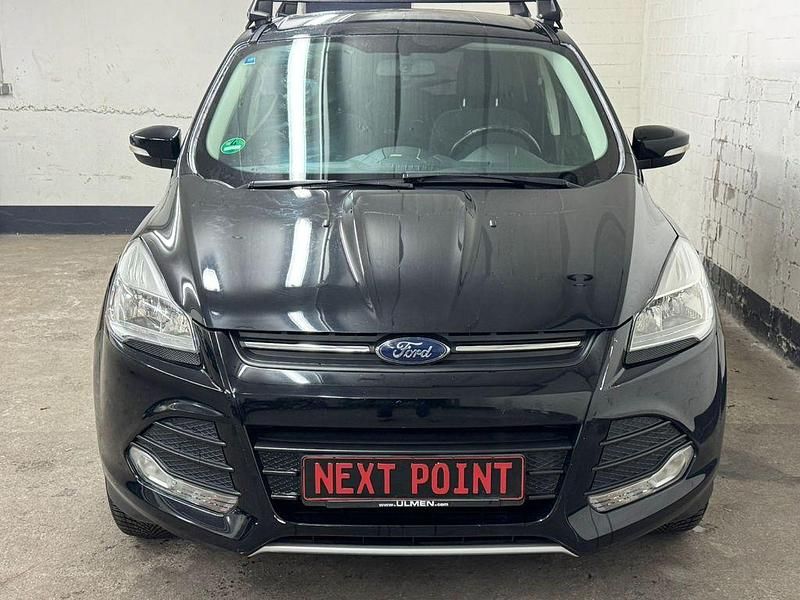 Gebraucht Ford Kuga Trend 150 PS (110 kW) 2016 Schwarz SUV