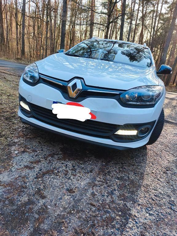 Gebraucht Renault Mégane III Experience 110 PS (80 kW) 2016 Weiß Limousine