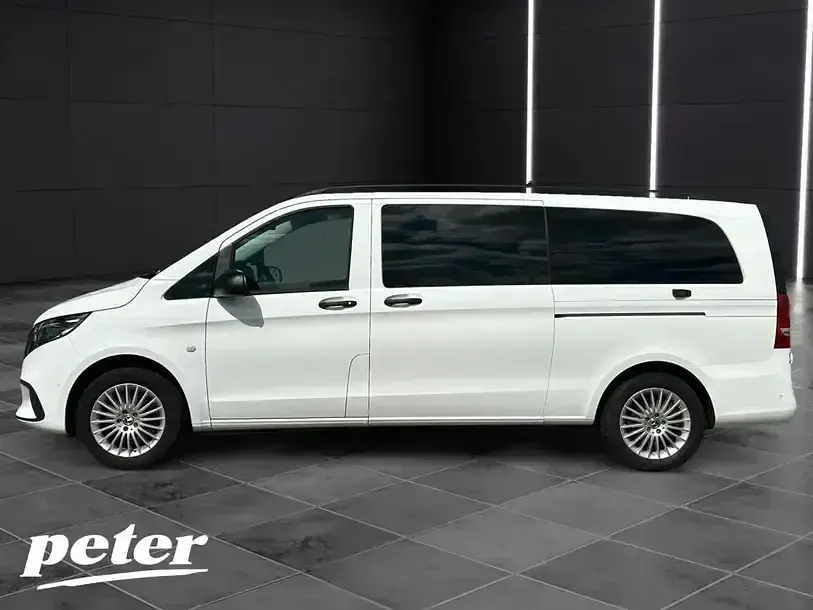 Gebraucht Mercedes Vito 163 PS (119 kW) 2025 Arktikweiß Van