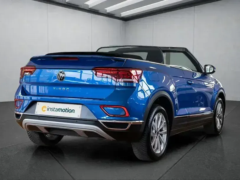 Second-hand VW T-Roc 150 CP (110 kW) 2023 Albastru SUV