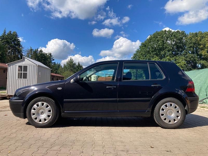 Gebraucht 2002 VW Golf IV Edition Limousine | 500 € (Superpreis) - Bild 1/4
