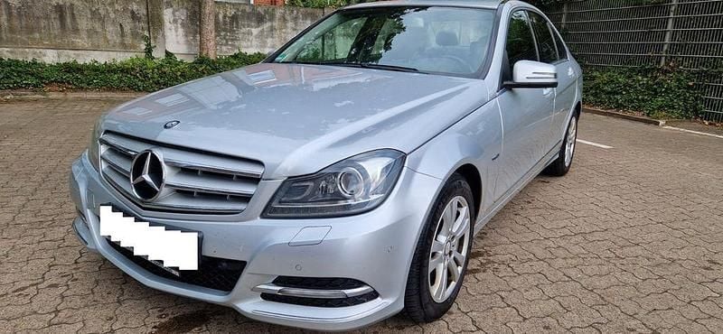 Gebraucht Mercedes C250 204 PS (150 kW) 2012 Silber Limousine