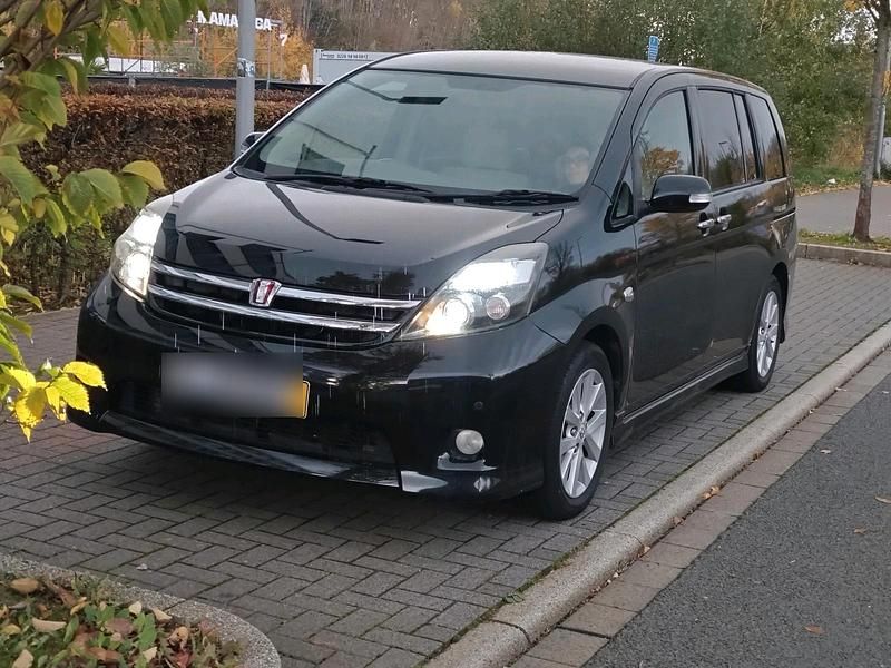Schwarz Gebraucht 2010 Toyota Isis Van / Kleinbus | 9.500 € - Bild 1/4