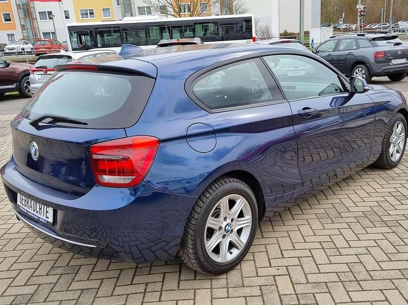 Gebraucht BMW 114 Sport Line 102 PS (75 kW) 2014 Blau Kleinwagen