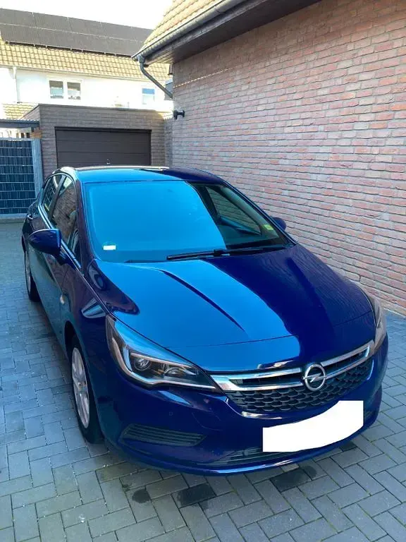 Gebraucht Opel Astra Edition 95 PS (69 kW) 2018 Blau Limousine