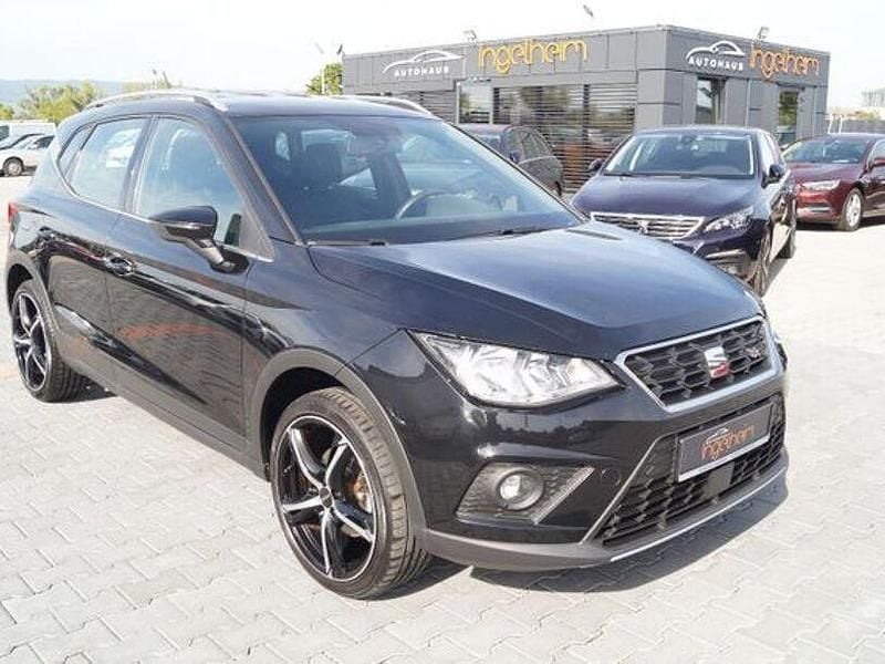 Schwarz Gebraucht 2019 Seat Arona FR SUV | 15.690 € (Guter Preis) - Bild 1/4
