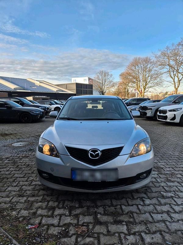 Silber Gebraucht 2007 Mazda 3 Limousine | 1.100 € (Superpreis) - Bild 1/4