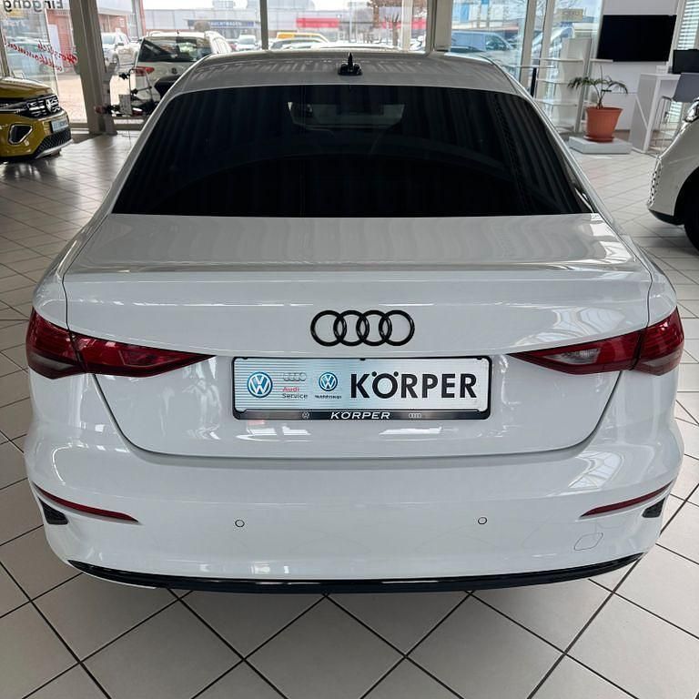Gebraucht Audi A3 Advanced 116 PS (85 kW) 2022 Weiß Limousine