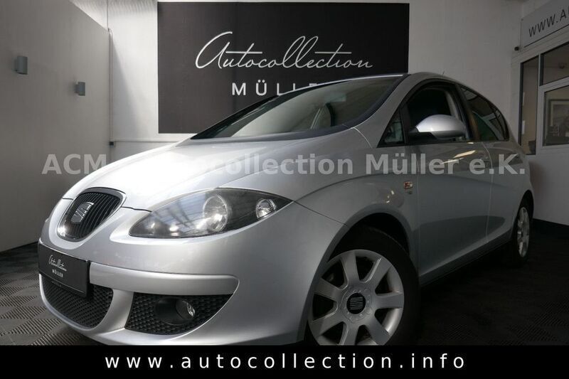 Grau Gebraucht 2004 Seat Altea Style Van / Kleinbus | 1.497 € (Guter Preis) - Bild 1/4