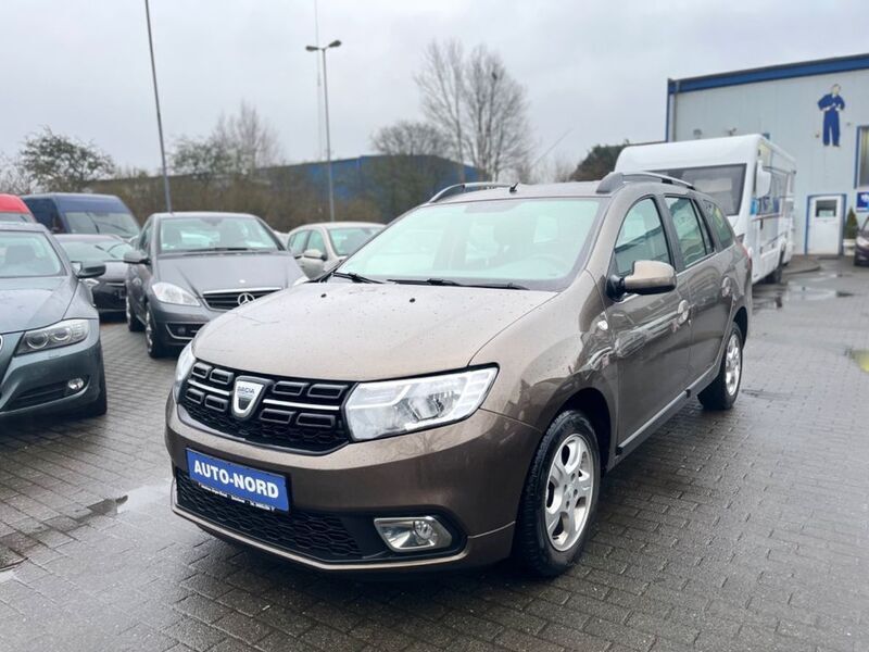 Braun Gebraucht 2017 Dacia Logan MCV Lauréate Kombi | 5.490 € (Etwas zu teuer) - Bild 1/4