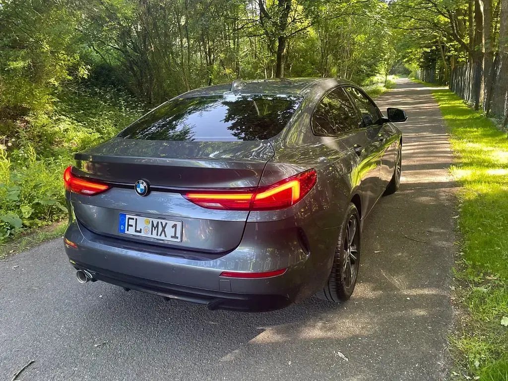 Gebraucht BMW 218 Gran Coupé Sport Line 140 PS (102 kW) 2020 Grau Coupé