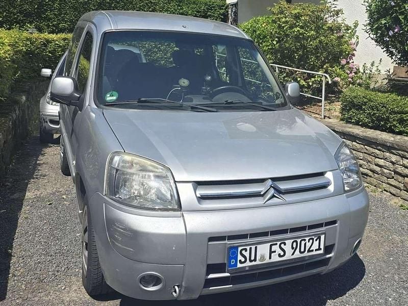 Silber Gebraucht 2007 Citroën Berlingo Van / Kleinbus | 2.000 € (Fairer Preis) - Bild 1/2
