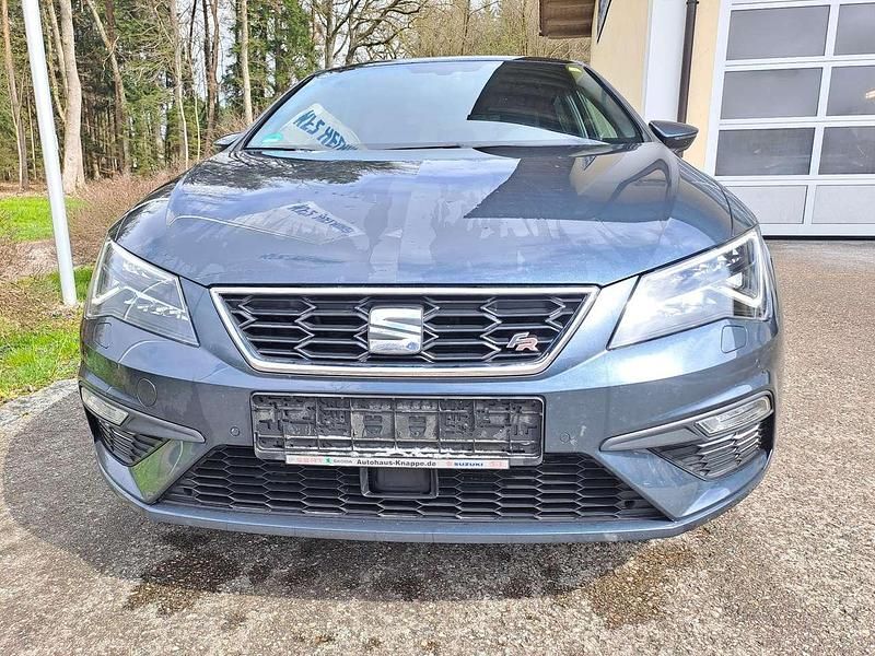 Gebraucht Seat Leon FR-Line 150 PS (110 kW) 2019 "magnetic tech" Kleinwagen