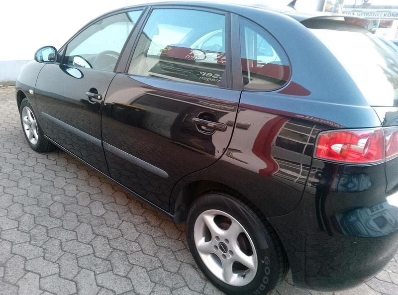 Gebraucht Seat Ibiza 80 PS (58 kW) 2007 Schwarz Kleinwagen