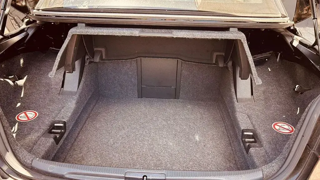 Gebraucht VW Eos 122 PS (89 kW) 2010 Schwarz Cabrio