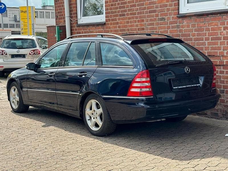 Gebraucht Mercedes C240 Sport Edition 170 PS (125 kW) 2002 Blau Kombi