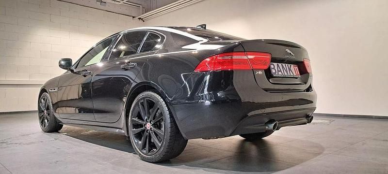 Gebraucht Jaguar XE R-Sport 241 PS (177 kW) 2018 Schwarz Limousine