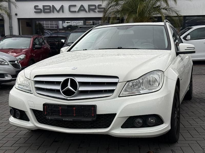 Weiß Gebraucht 2011 Mercedes C180 Kombi | 4.650 € (Guter Preis) - Bild 1/4