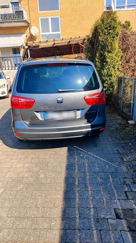 Gebraucht Seat Alhambra 140 PS (102 kW) 2012 Grau Van / Kleinbus