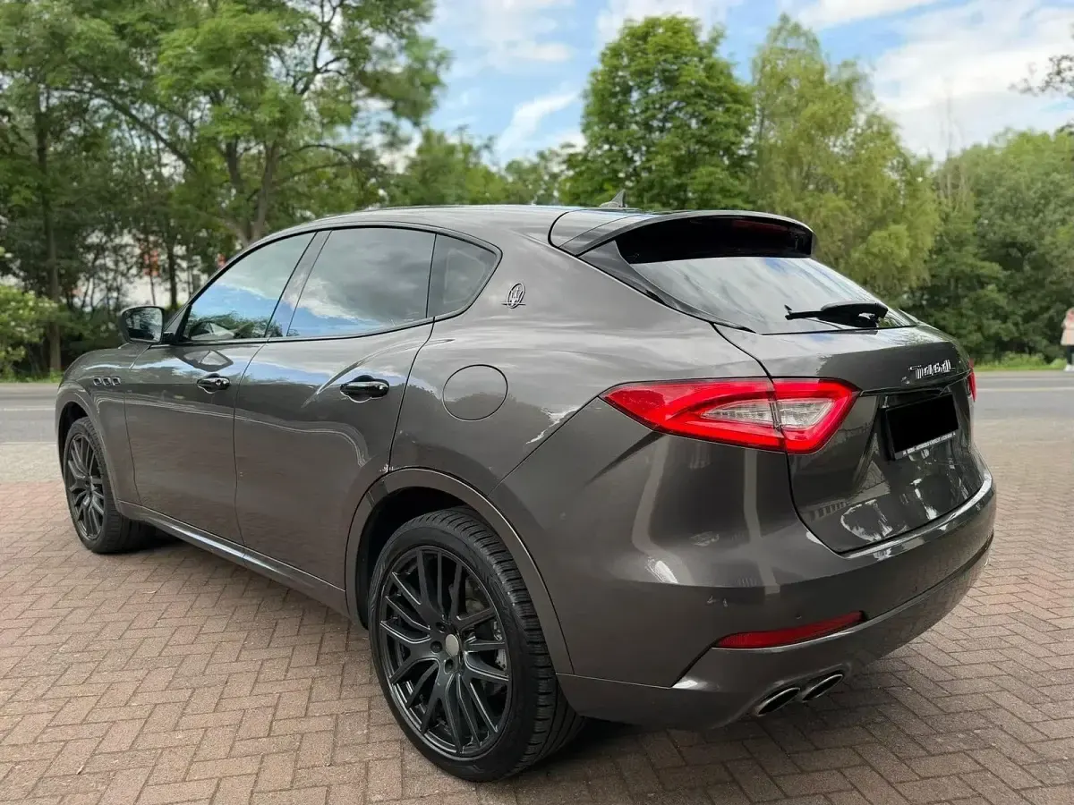 Gebraucht Maserati Levante 275 PS (202 kW) 2017 Grau SUV