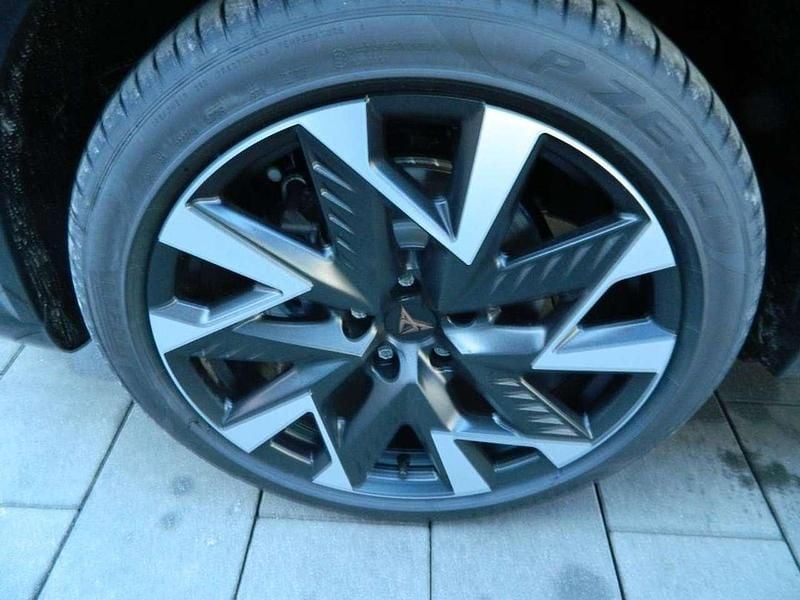 Neu Cupra Formentor 204 PS (150 kW) 2026 Dark void SUV