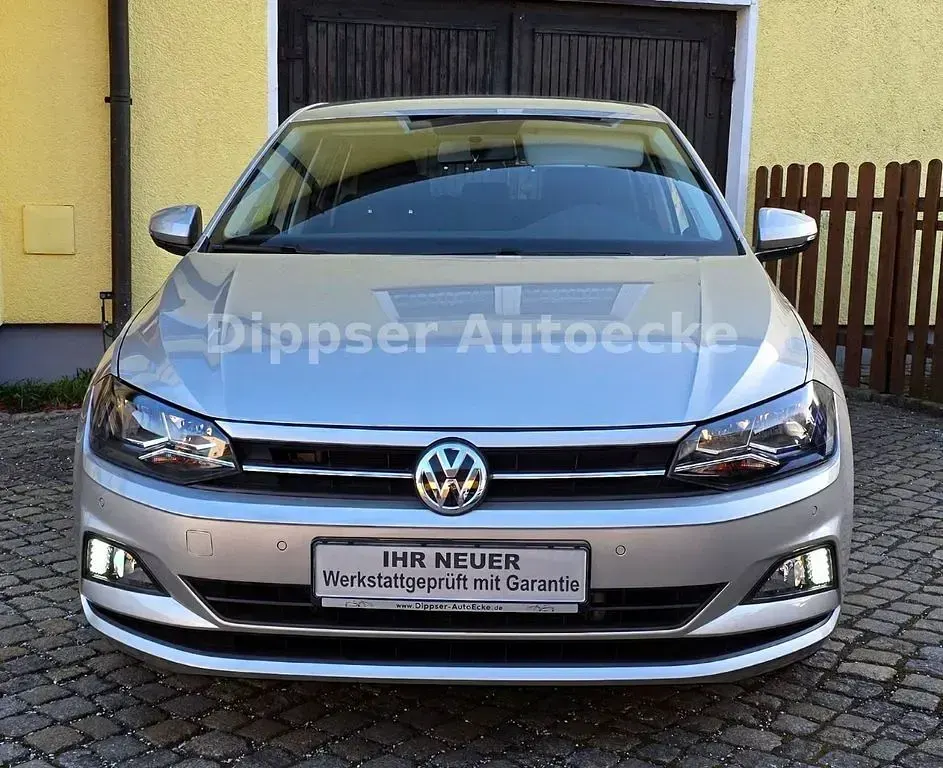 Gebraucht VW Polo Comfortline 95 PS (69 kW) 2020 Silber Kleinwagen