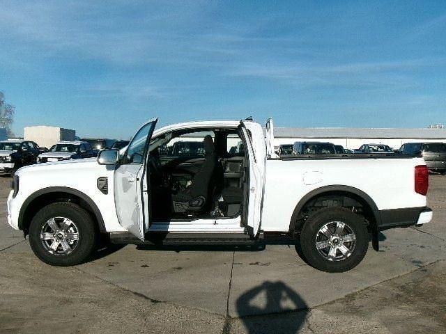 Neu Ford Ranger XLT 170 PS (125 kW) 2026 Weiß Pickup